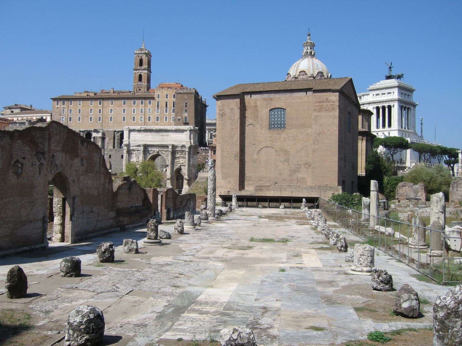 Die Kaiserlichen Foren von Rom - Roma | Secret World Trip Planner