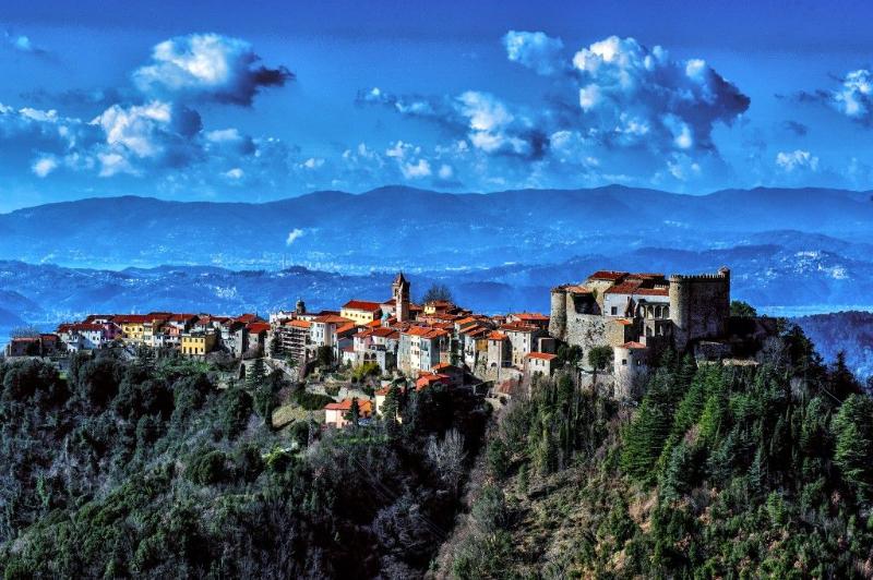 The Malaspina Castle of Fosdinovo - Fosdinovo | Secret World Trip Planner