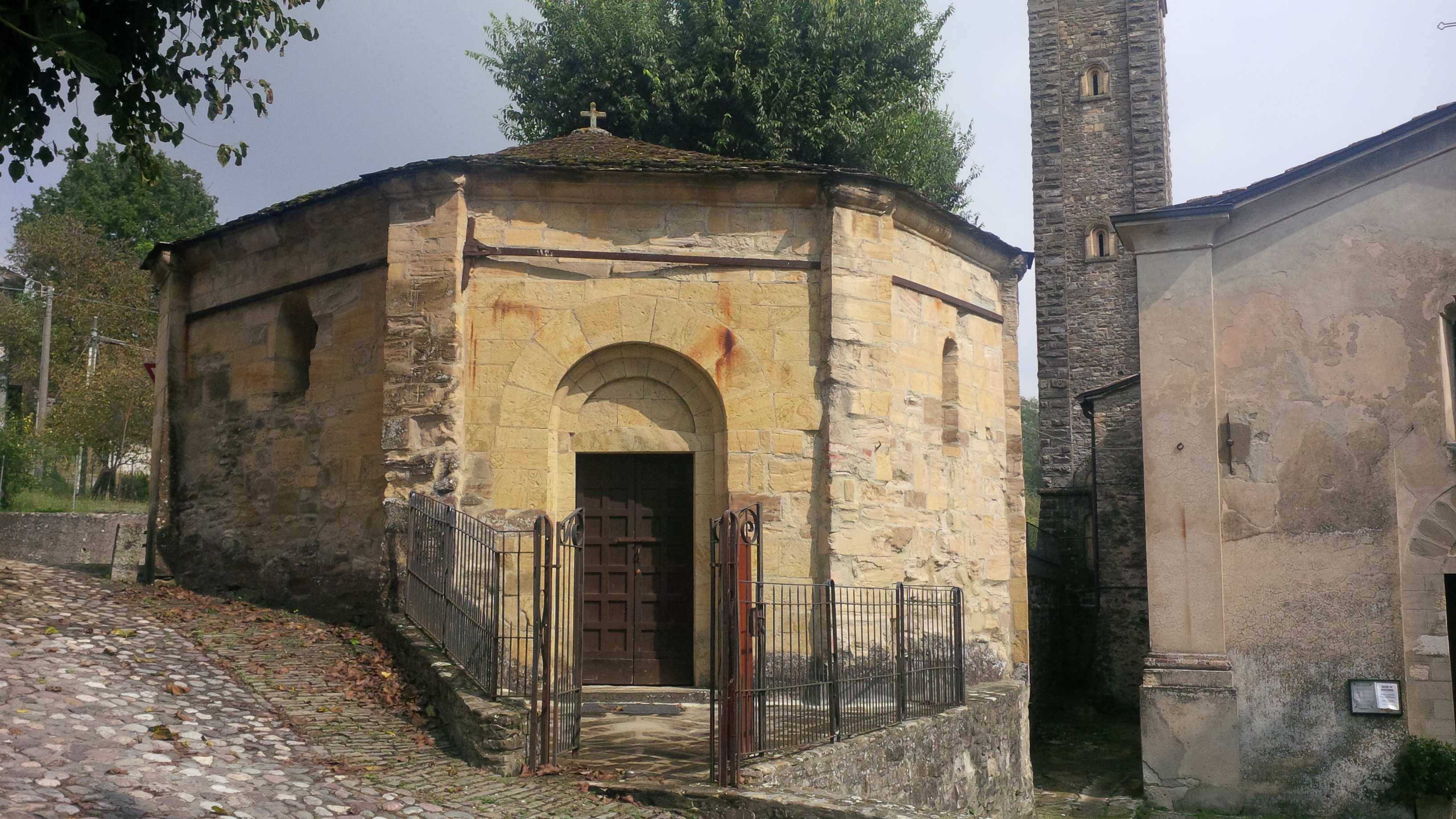 塞拉瓦勒之家（Pieve di Serravalle - Varano de' Melegari | Secret World Trip Planner