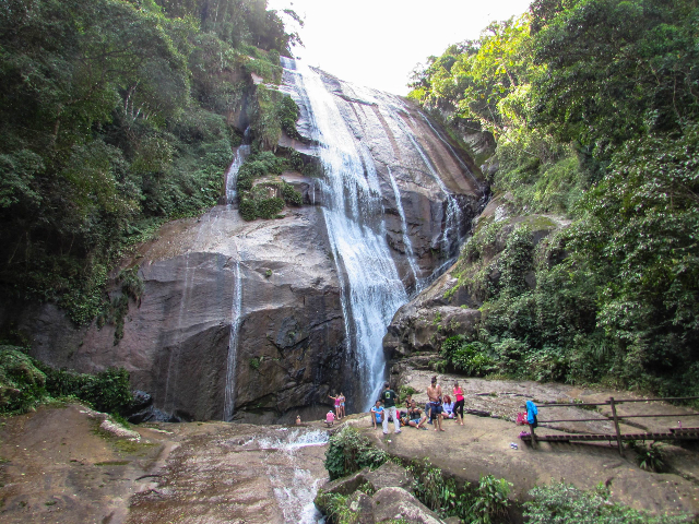 La cascade de Cachoeira do Gato - Ilhabela - San Paolo | Secret World Trip Planner