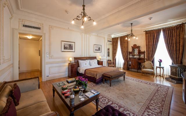 Hotel Pera Palace - Tepebaşı Cd. No:52 | Secret World Trip Planner