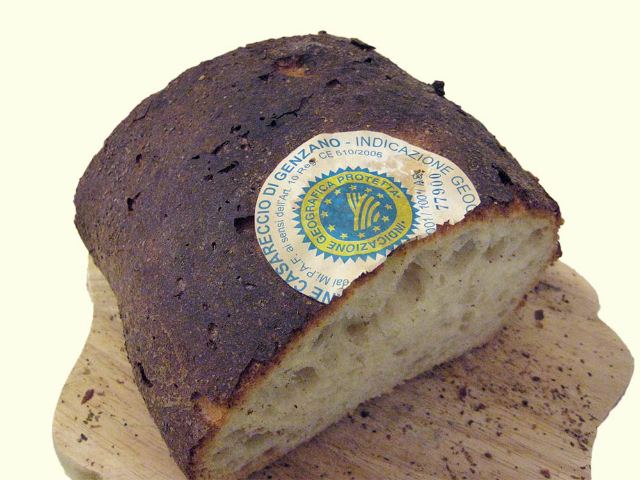 Brot aus Casareccio di Genzano IGP — Genzano di Roma