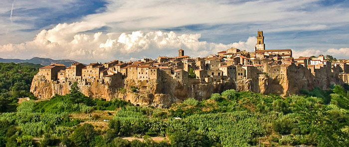 Pitigliano - Pequena Jerusalém - Pitigliano | Secret World Trip Planner