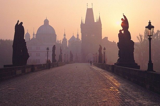 폰테 카를로 (카를루브 모스트) - Praga | Secret World Trip Planner