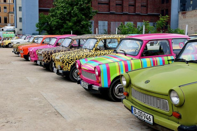 Berlijn Self-Drive Trabi Tour - Berlin | Secret World Trip Planner