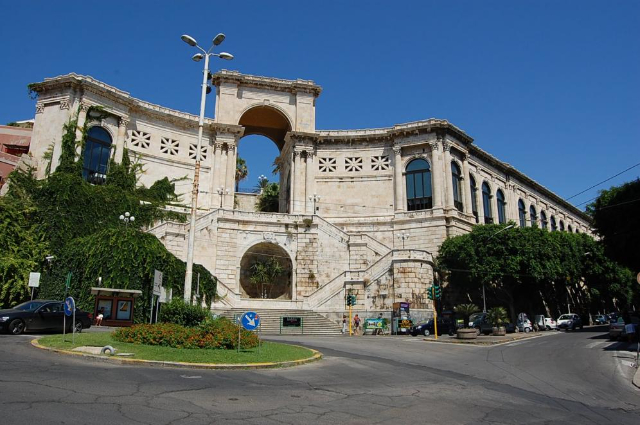 Vestingwerken en torens - Cagliari | Secret World Trip Planner