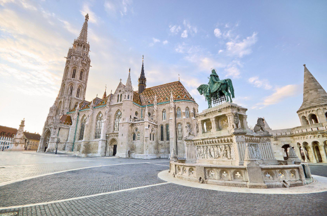 马蒂亚斯教堂 - Budapest | Secret World Trip Planner