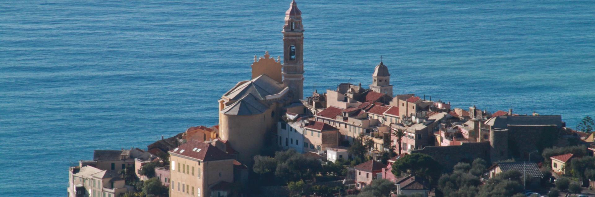 Jeleń - Cervo | Secret World Trip Planner