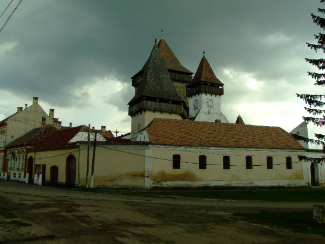 Ufortyfikowany kościół Homorod - Homorod | Secret World Trip Planner