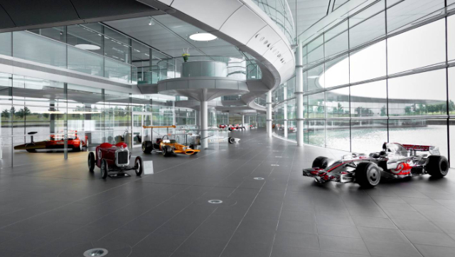 Centro de Tecnologia McLaren: Uma meca para os entusiastas dos desportos motorizados - McLaren Technology Centre | Secret World Trip Planner