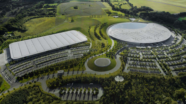 Centro de Tecnologia McLaren: Uma meca para os entusiastas dos desportos motorizados - McLaren Technology Centre | Secret World Trip Planner