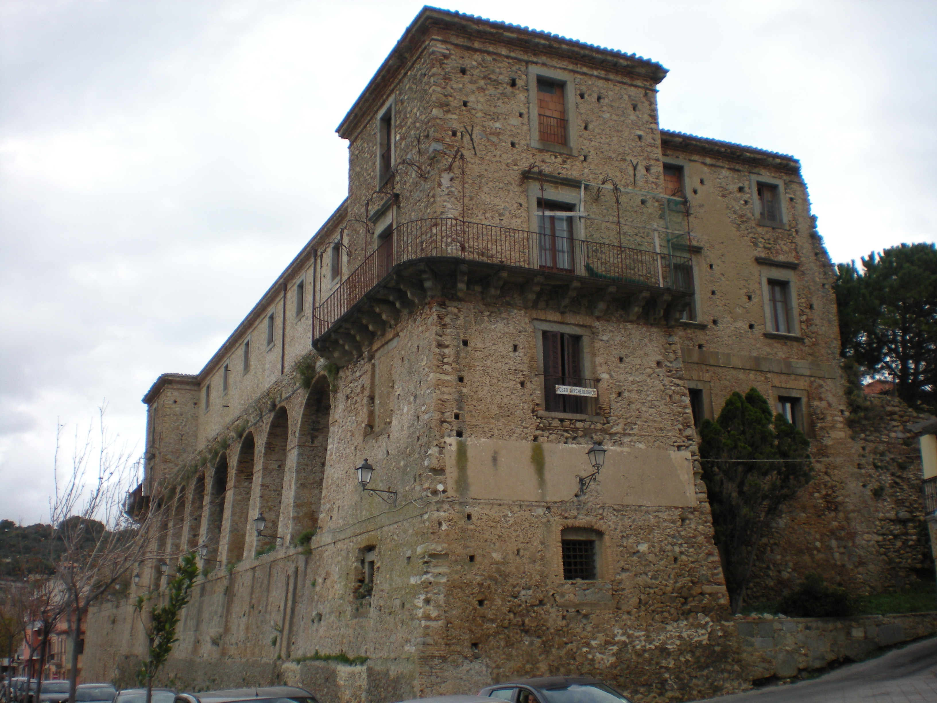 Nicotera : Château normand - Nicotera | Secret World Trip Planner