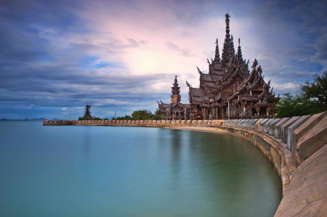 Santuário da Verdade - Muang Pattaya | Secret World Trip Planner