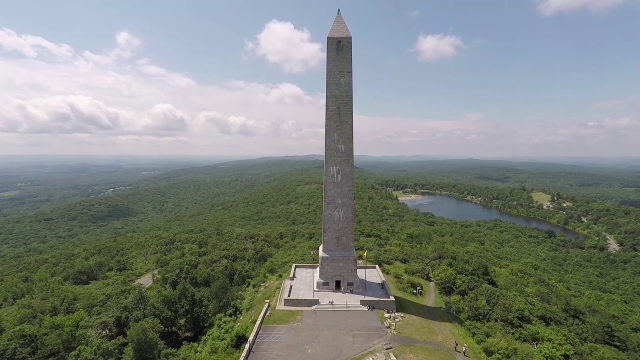 Montanha High Point: Um cume de beleza natural e vistas panorâmicas em New Jerse - Montague | Secret World Trip Planner