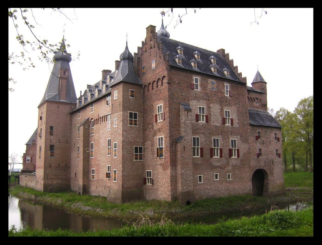 Kasteel Van Doorwerth - Doorwerth | Secret World Trip Planner