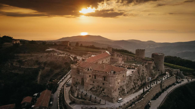 Kasteel van Rocca Cilento - Rocca Cilento | Secret World Trip Planner