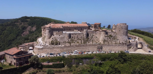 Kasteel van Rocca Cilento - Rocca Cilento | Secret World Trip Planner