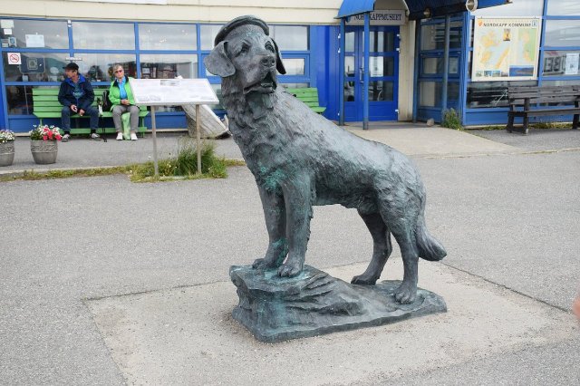La Statua di Bamse - Holmen 4B | Secret World Trip Planner