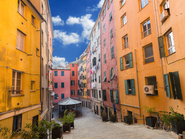 De gekleurde Truogoli van Santa Brigida — Genova