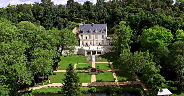 샤토 가이야르 앙부아즈 - Amboise | Secret World Trip Planner