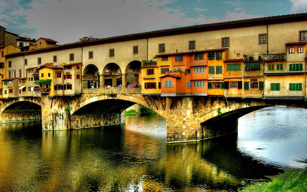 Ponte Vecchio - Ponte Vecchio | Secret World Trip Planner