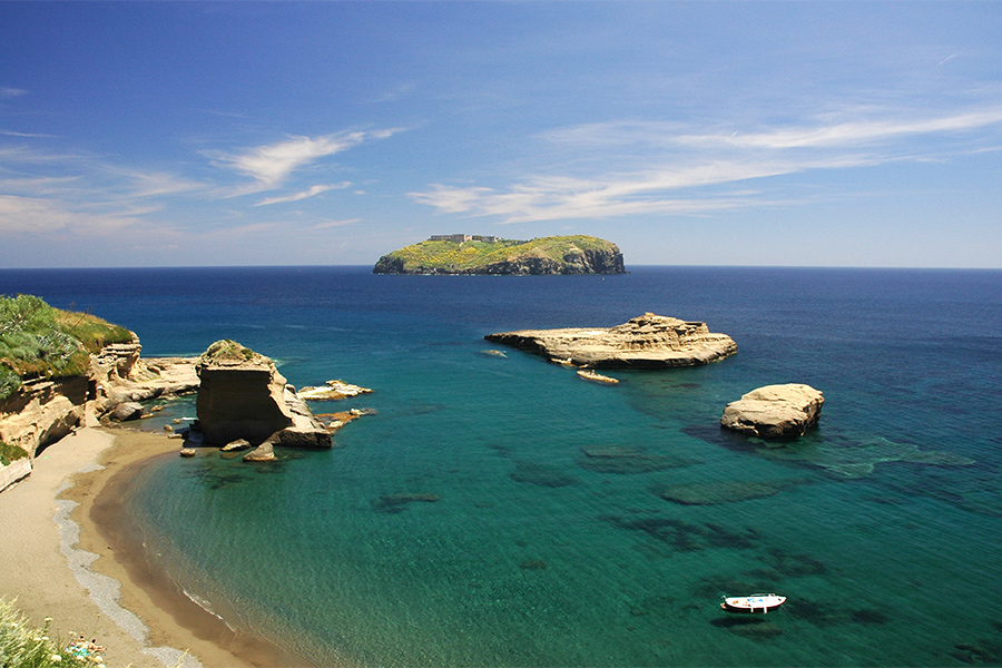 Wyspa Ventotene - Ventotene | Secret World Trip Planner