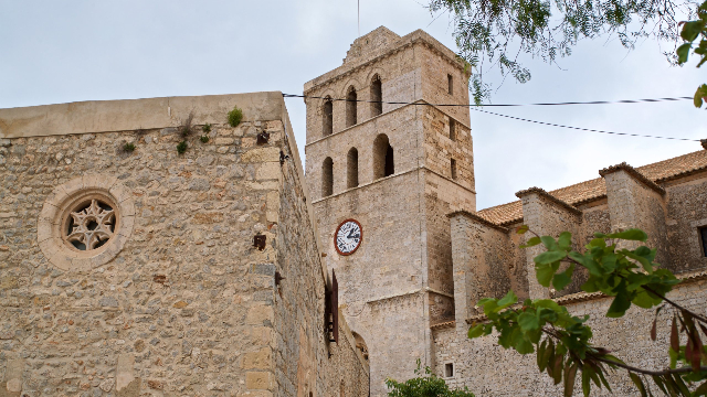 Catedral de Ibiza - Eivissa | Secret World Trip Planner