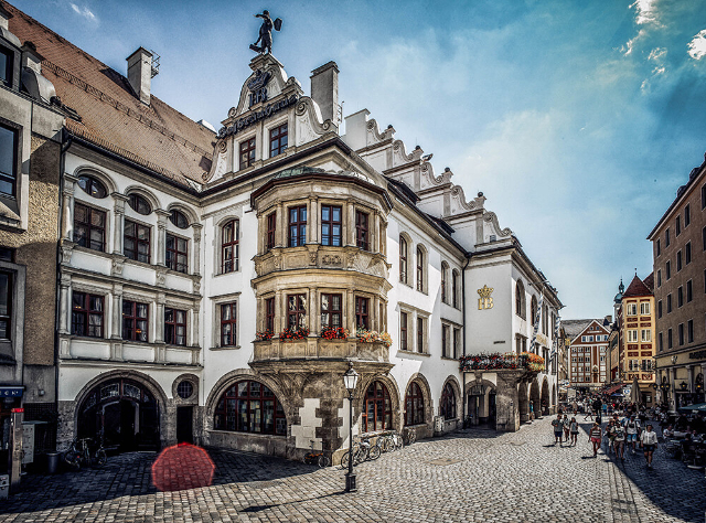 Hofbräuhaus - München | Secret World Trip Planner