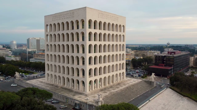 Paleis van de Italiaanse Beschaving - Roma | Secret World Trip Planner