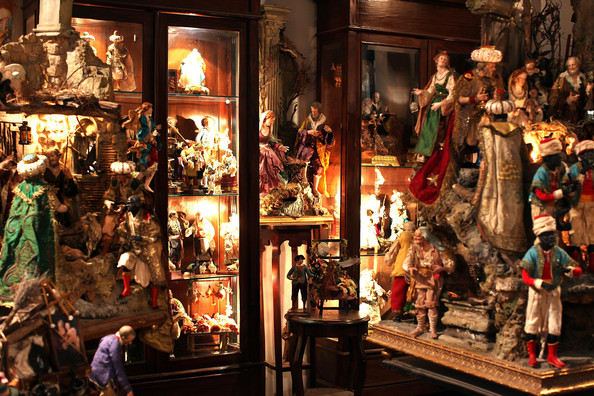 San Gregorio Armeno and Christmas - Napoli | Secret World Trip Planner