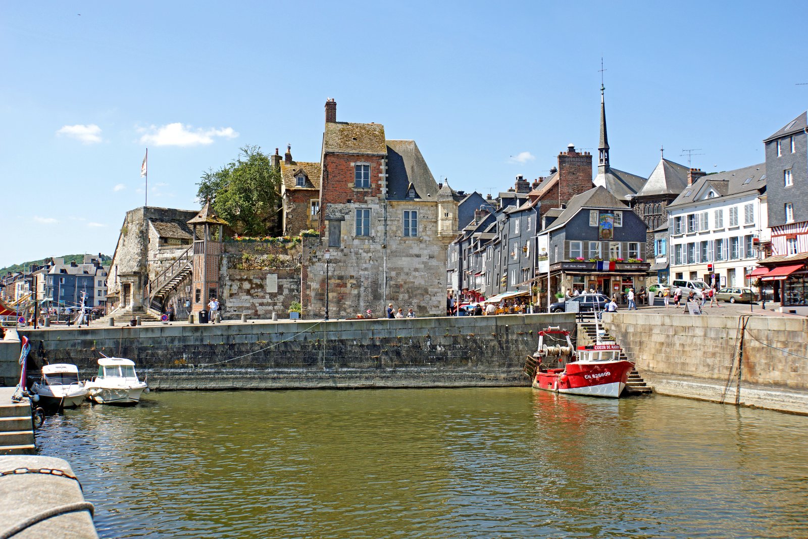 Древний порт Онфлер - Honfleur | Secret World Trip Planner