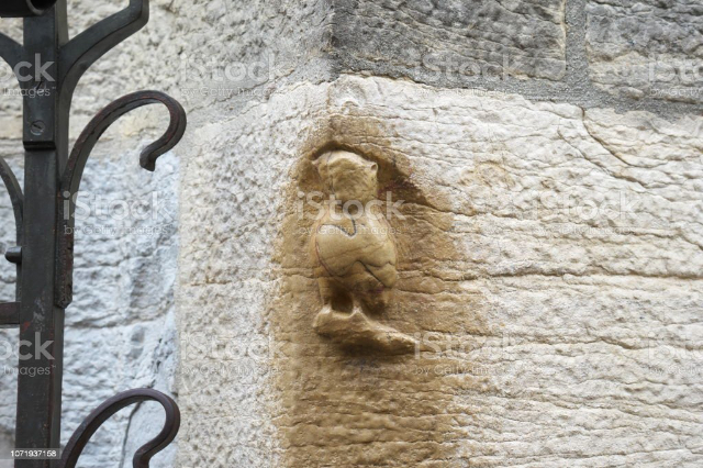 La chouette magique - Dijon | Secret World Trip Planner