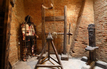 酷刑博物馆 - San Gimignano | Secret World Trip Planner