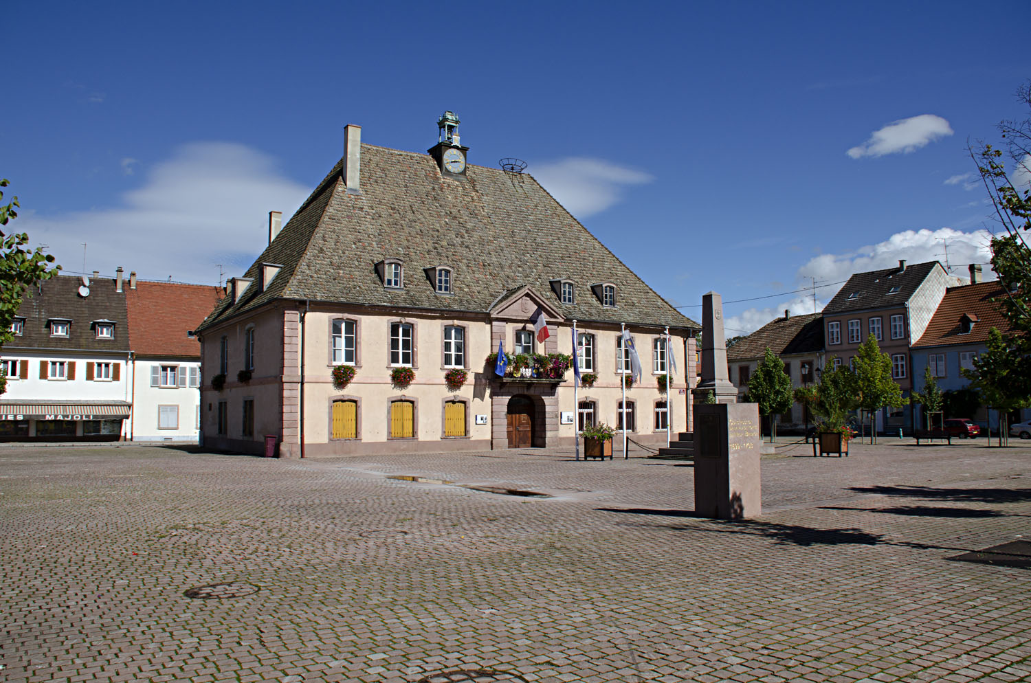 네프-브리사흐 - Neuf-Brisach | Secret World Trip Planner