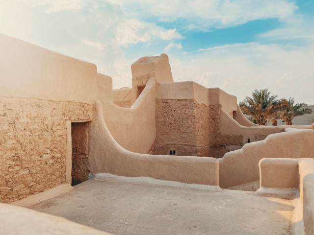 阿多霍区：探寻纳杰迪传统的核心之旅 - Riyadh | Secret World Trip Planner