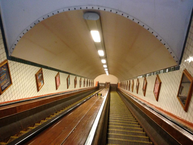 Tunnel van Sant'Anna - Antwerpen | Secret World Trip Planner