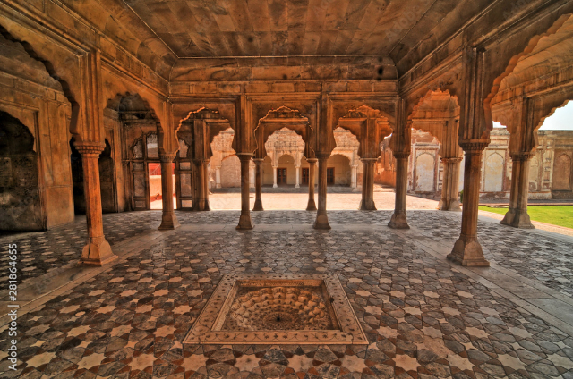 Fuerte de Lahore - Lahore | Secret World Trip Planner