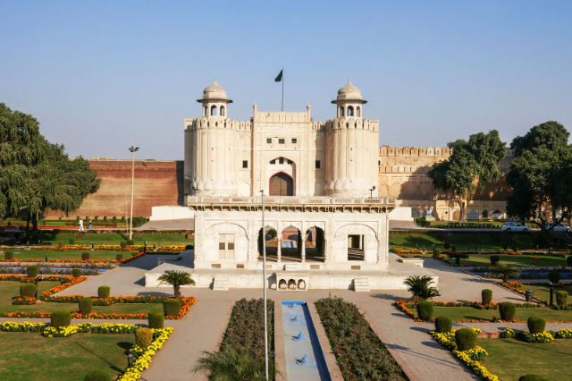 Fuerte de Lahore - Lahore | Secret World Trip Planner