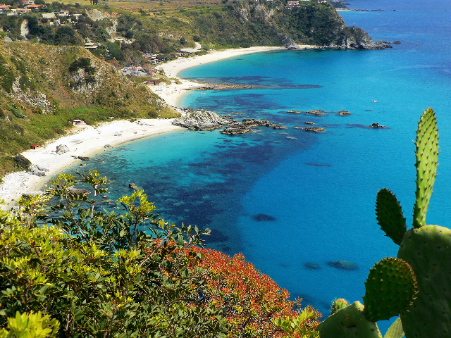 La mer de Capo Vaticano - Capo Vaticano | Secret World Trip Planner