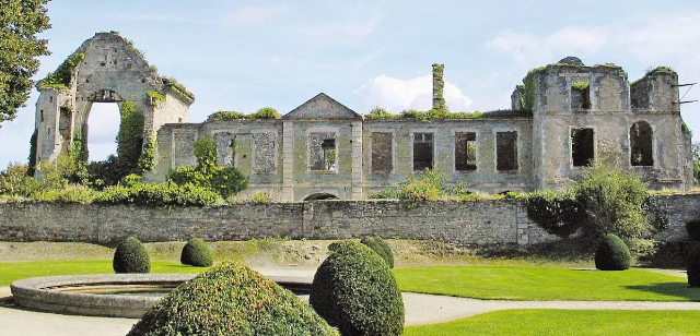 Abadía de Voeu - Cherbourg-Octeville | Secret World Trip Planner