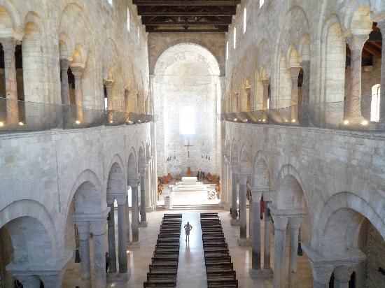 Cathédrale de Trani - Trani | Secret World Trip Planner