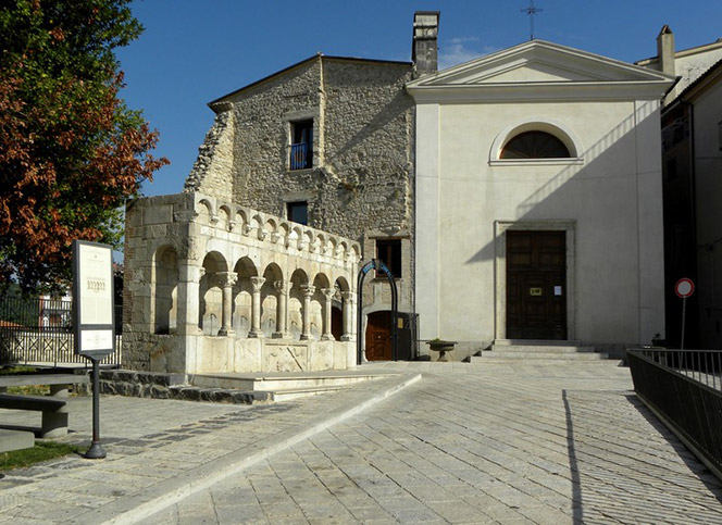 Broederlijke fontein - Isernia | Secret World Trip Planner
