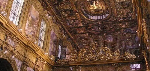 Kerk van San Gregorio Armeno - Napoli | Secret World Trip Planner