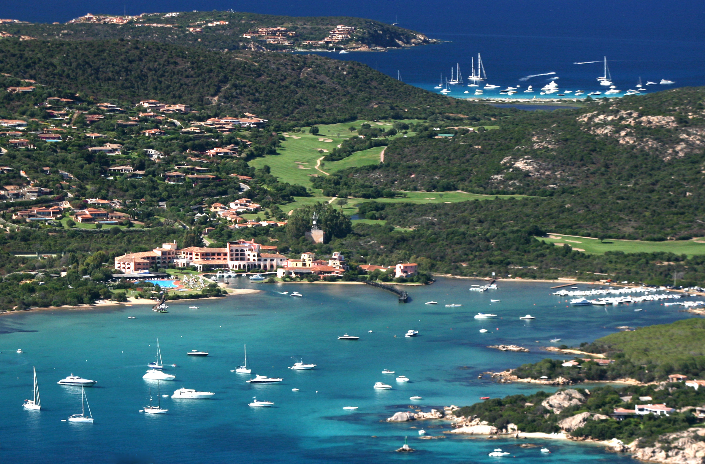 Fox Cove - Cala di Volpe | Secret World Trip Planner