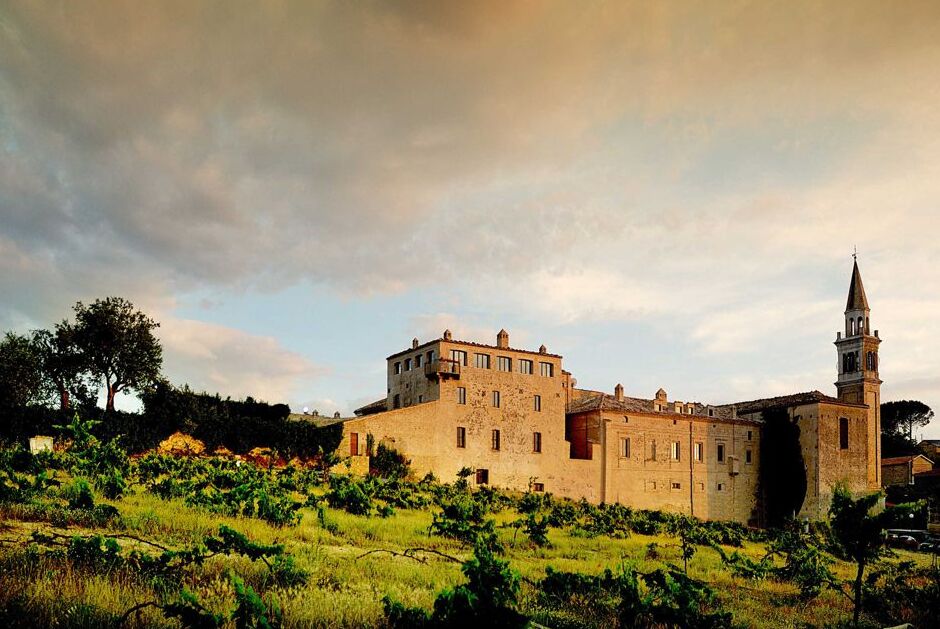 Schloss von Semivicoli - Semivicoli | Secret World Trip Planner