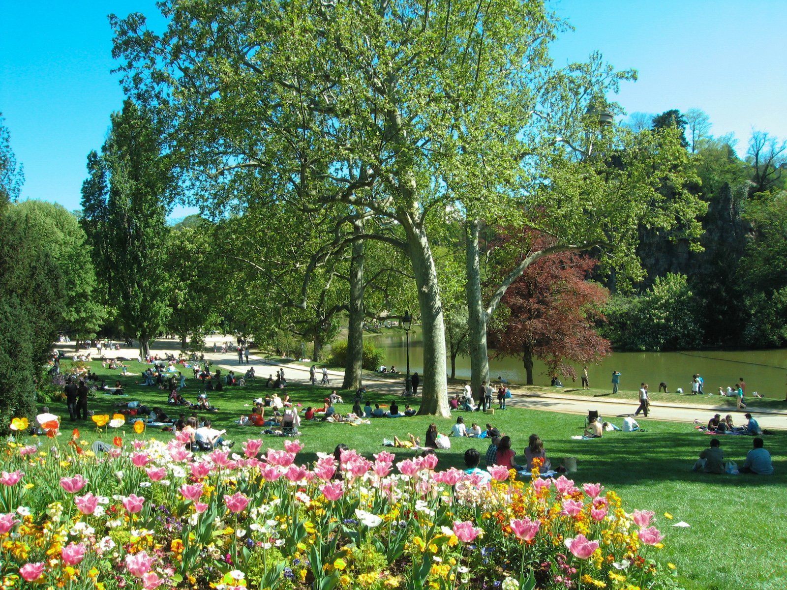 Париж | Parc des Buttes Chaumont - Parigi | Secret World Trip Planner