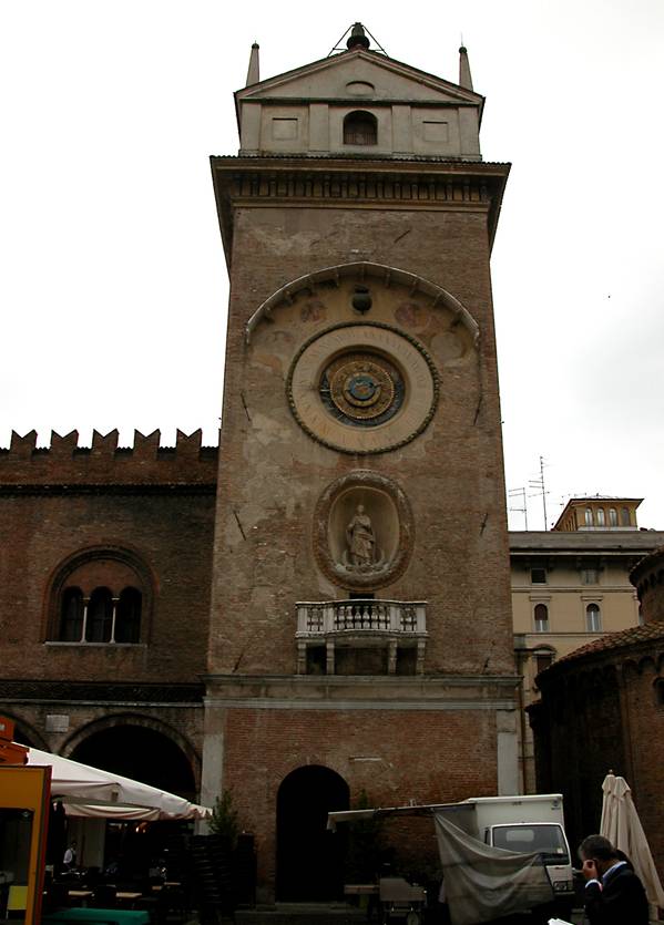 Klokkentoren en Museum of Time - Mantova | Secret World Trip Planner