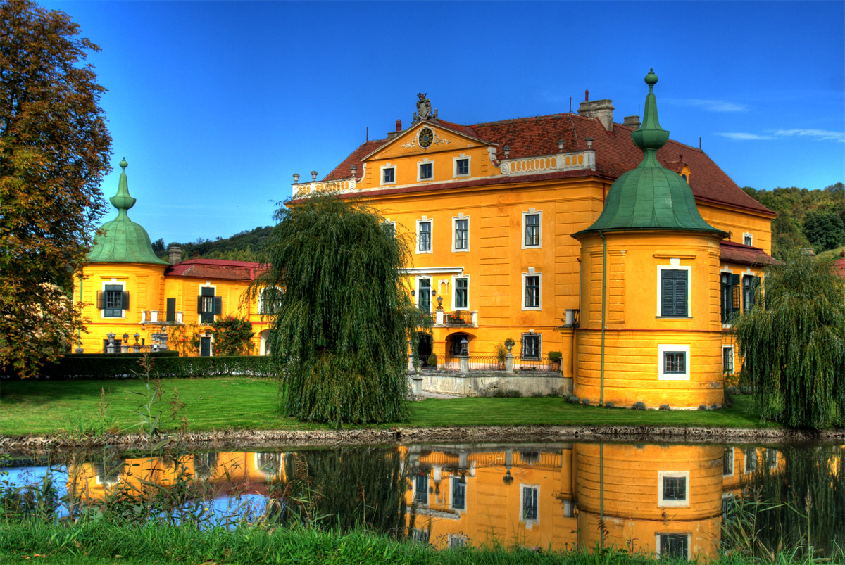 施洛斯*瓦瑟堡 - Wasserburg (Bodensee) | Secret World Trip Planner