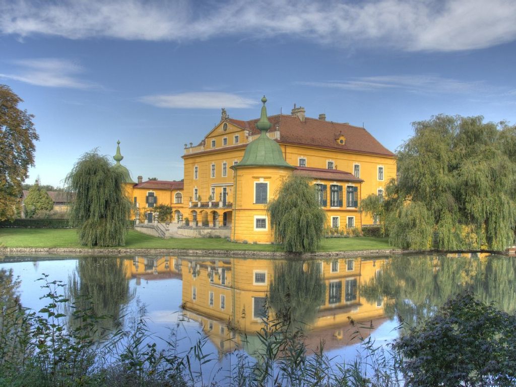 施洛斯*瓦瑟堡 - Wasserburg (Bodensee) | Secret World Trip Planner
