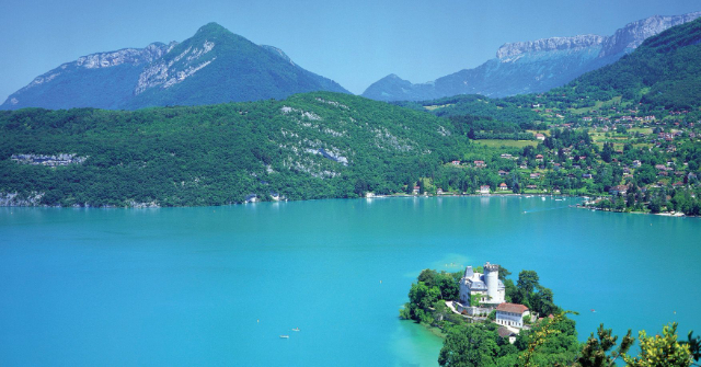 Озеро Анси, Франция - Lake Annecy | Secret World Trip Planner